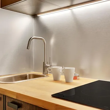 Apartment Amazing 4p/1br With Small Garden *