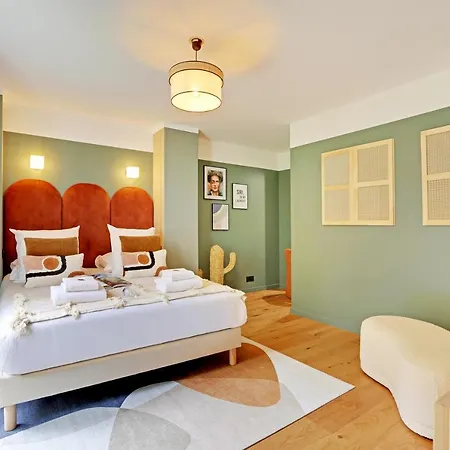 Amazing 4p/1br With Small Garden Apartment Paris
