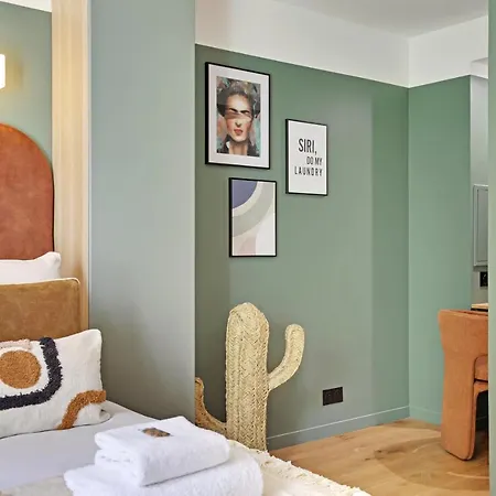 아파트 Amazing 4p/1br With Small Garden 파리